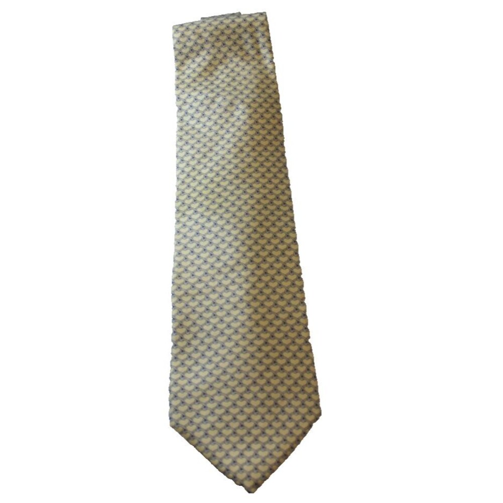 Bloomingdale’s Peterborough Row  Tie Yellow With Blue Repeating Link Design NWT